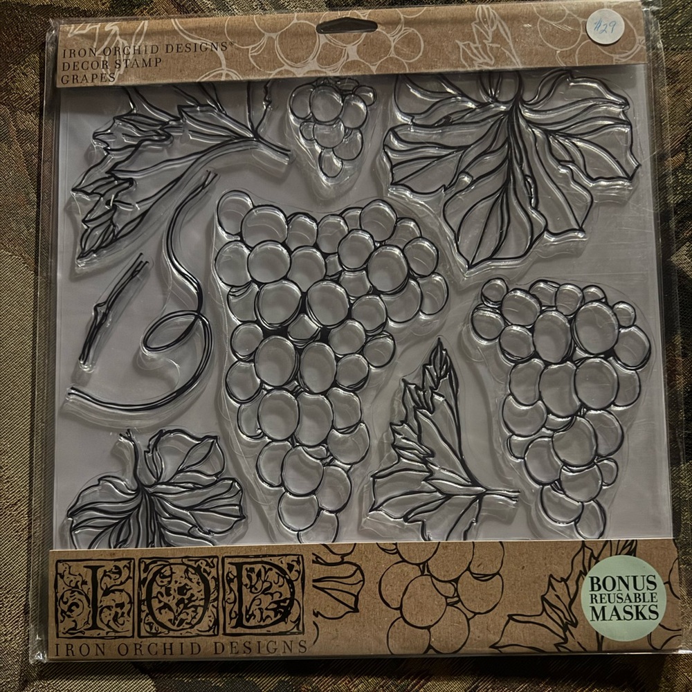 Iron Orchid Designs Grapes Fruit Vine Set